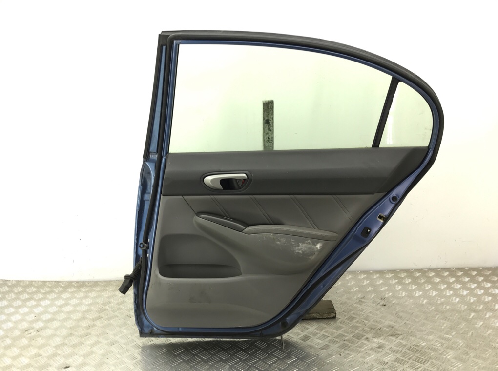 Дверь задняя правая бу для Honda Civic 8 1.3 i,  2007 г.