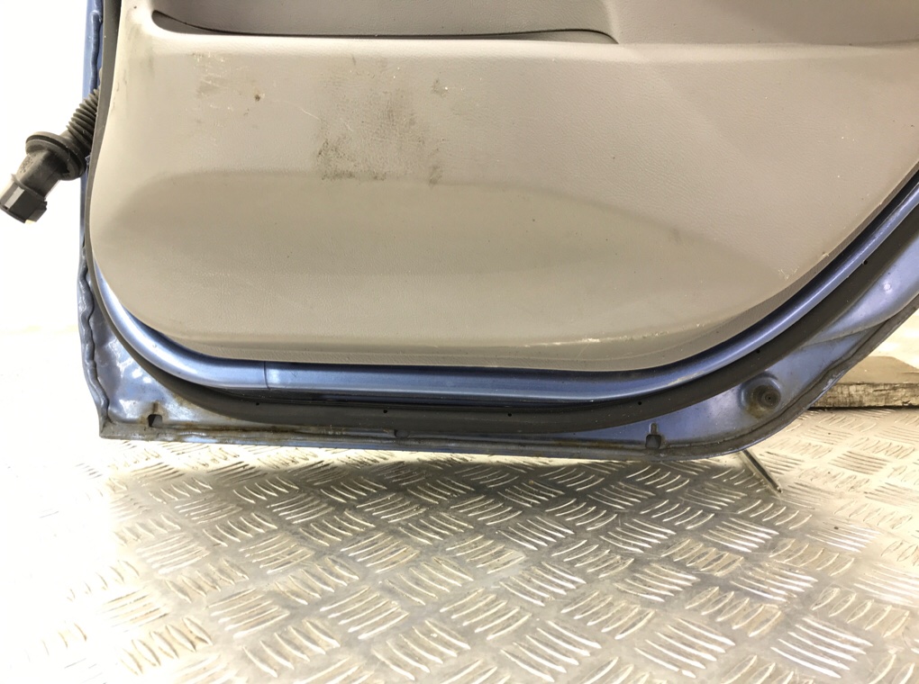 Дверь задняя правая бу для Honda Civic 8 1.3 i,  2007 г.