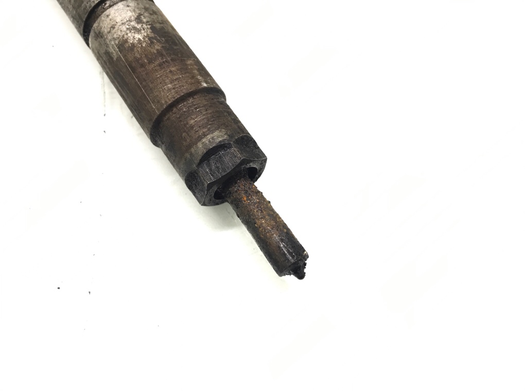 Форсунка бу для Land Rover Freelander 2 2.2 TD, 2007 г. Форсунка бу для Land Rover Freelander 2 2.2 TD, 2007 г.