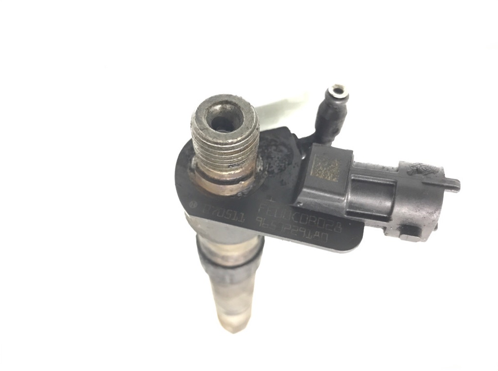 Форсунка бу для Land Rover Freelander 2 2.2 TD, 2007 г. Форсунка бу для Land Rover Freelander 2 2.2 TD, 2007 г.