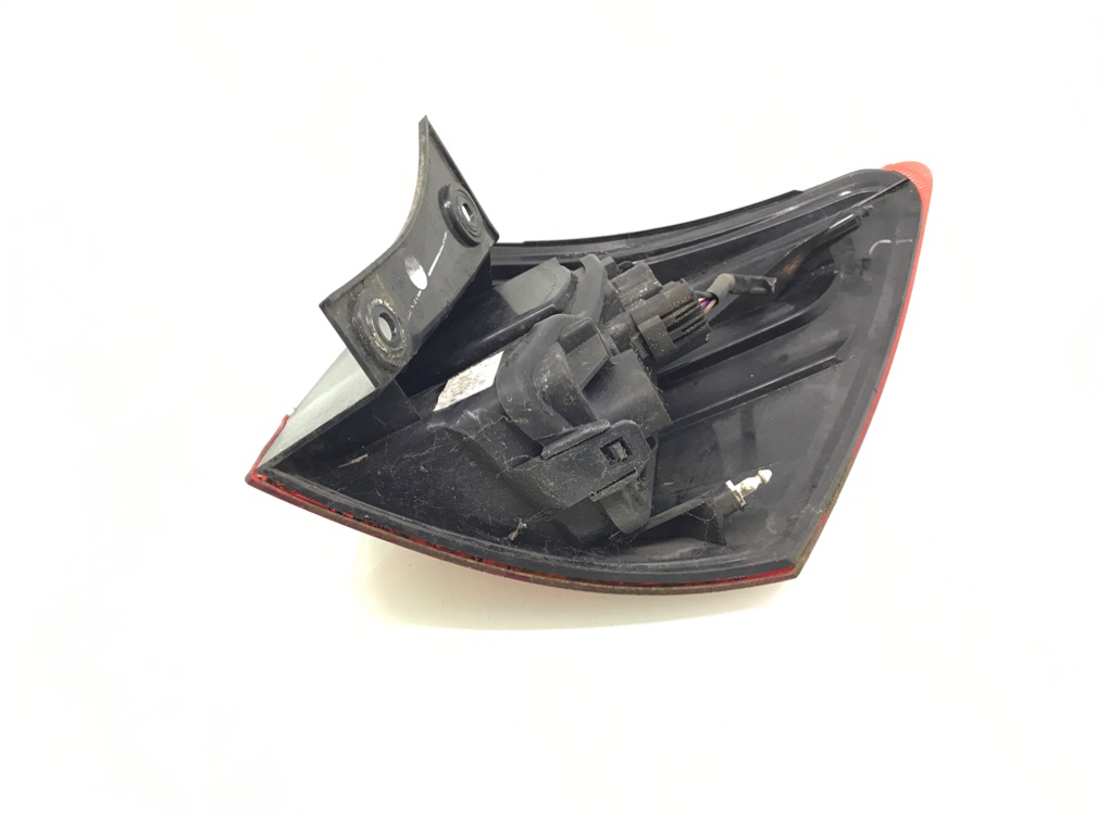 Фонарь задний левый бу для Nissan Qashqai  1.6 DCi,  2012 г.