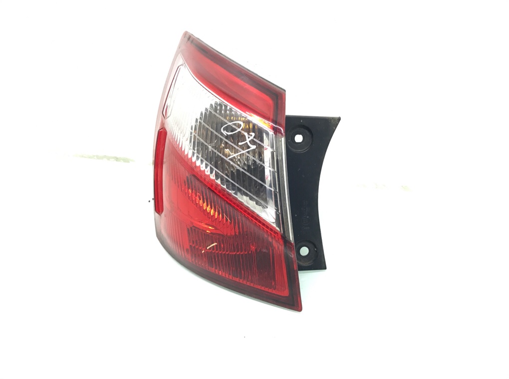 Фонарь задний левый бу для Nissan Qashqai  1.6 DCi,  2012 г.