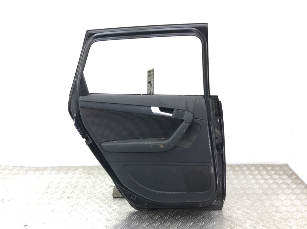 Дверь задняя левая бу для Audi A3 8P 1.9 TDi,  2006 г.