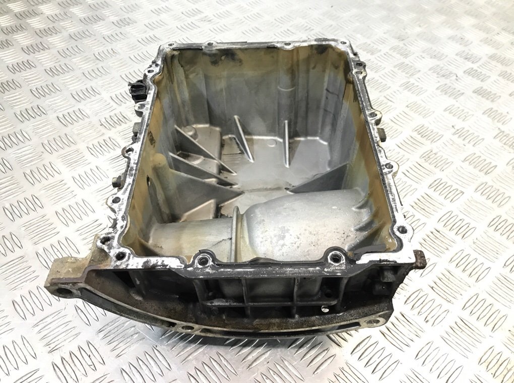 Поддон бу для Ford Fiesta 6 1.0 i,  2016 г.