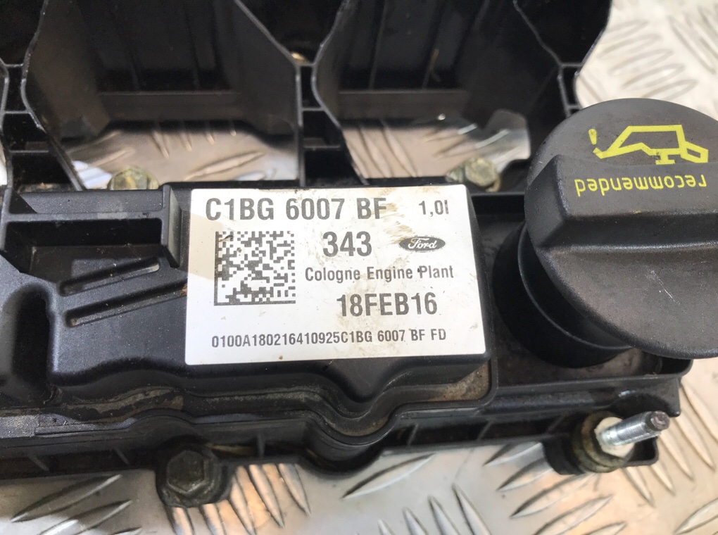 Клапанная крышка бу для Ford Fiesta 6 1.0 i,  2016 г.