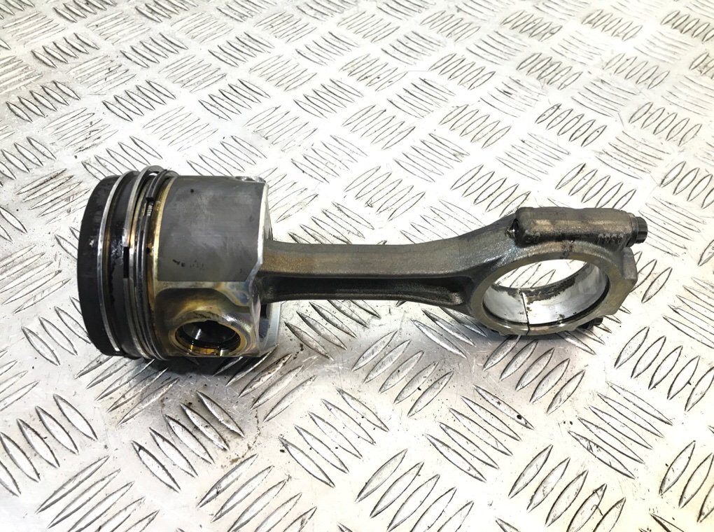 Поршень бу для Volkswagen EOS  2.0 TDi,  2008 г.