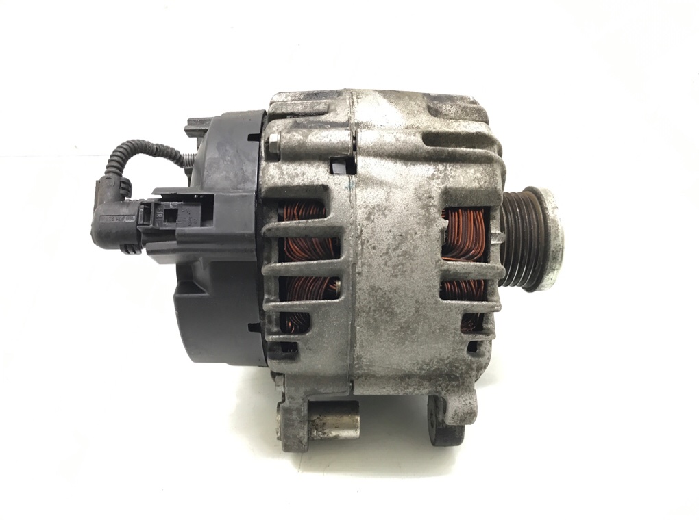 Генератор бу для Volkswagen Golf 6 1.4 TSI, 2010 г. Генератор бу для Volkswagen Golf 6 1.4 TSI, 2010 г.