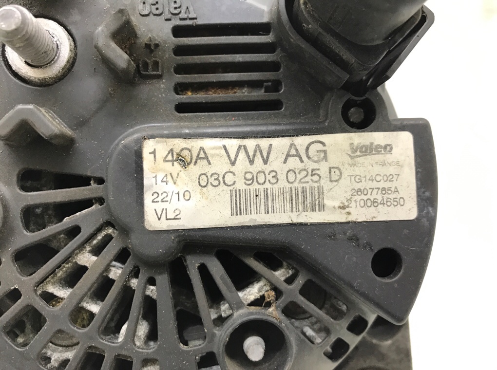 Генератор бу для Volkswagen Golf 6 1.4 TSI, 2010 г. Генератор бу для Volkswagen Golf 6 1.4 TSI, 2010 г.