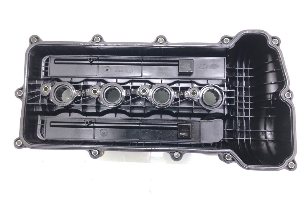 Клапанная крышка бу для Hyundai i30  1.4 i,  2011 г.