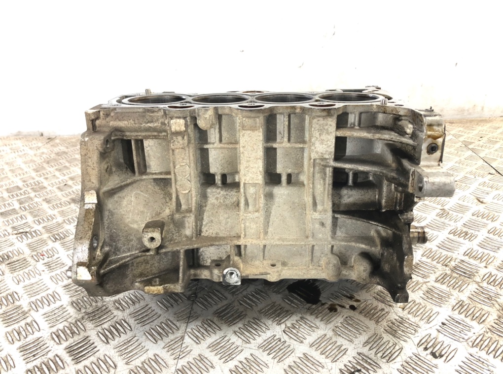 Блок цилиндров бу для Hyundai i30  1.4 i,  2011 г.