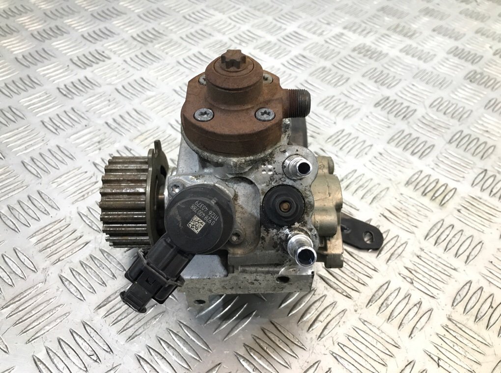 ТНВД бу для Ford Fiesta 6 1.4 TDCi,  2011 г.