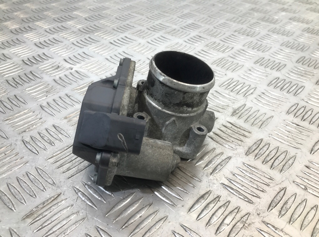 Заслонка дроссельная бу для Hyundai i40 1.7 CRDi, 2011 г.