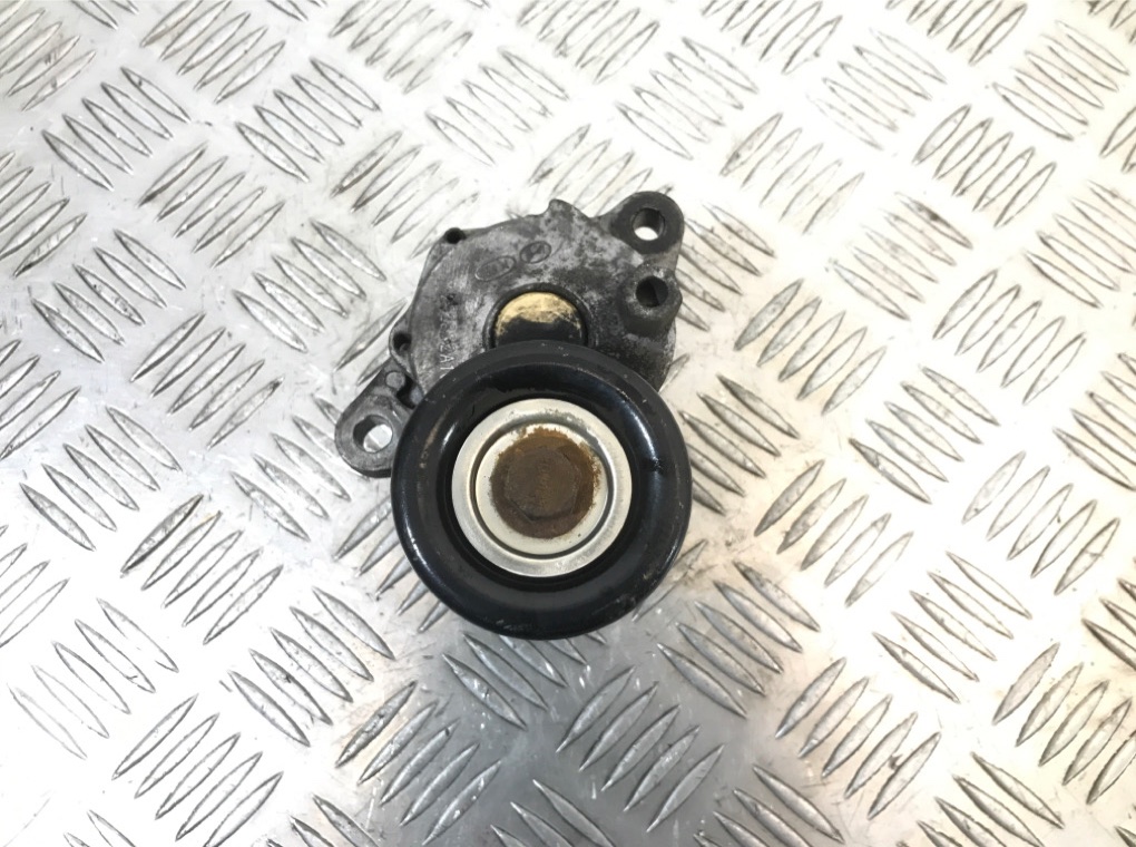 Натяжитель ремня генератора бу для Hyundai i40 1.7 CRDi, 2011 г.