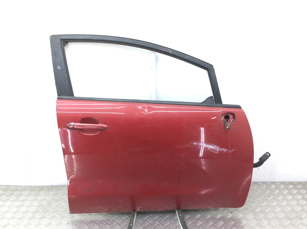 Дверь передняя правая бу для Kia Rio 3. 1.4 CRDi, 2013 г.