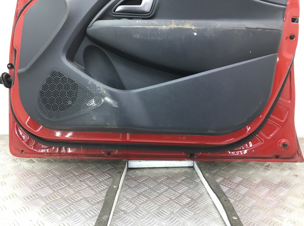 Дверь передняя правая бу для Kia Rio 3. 1.4 CRDi,  2013 г.