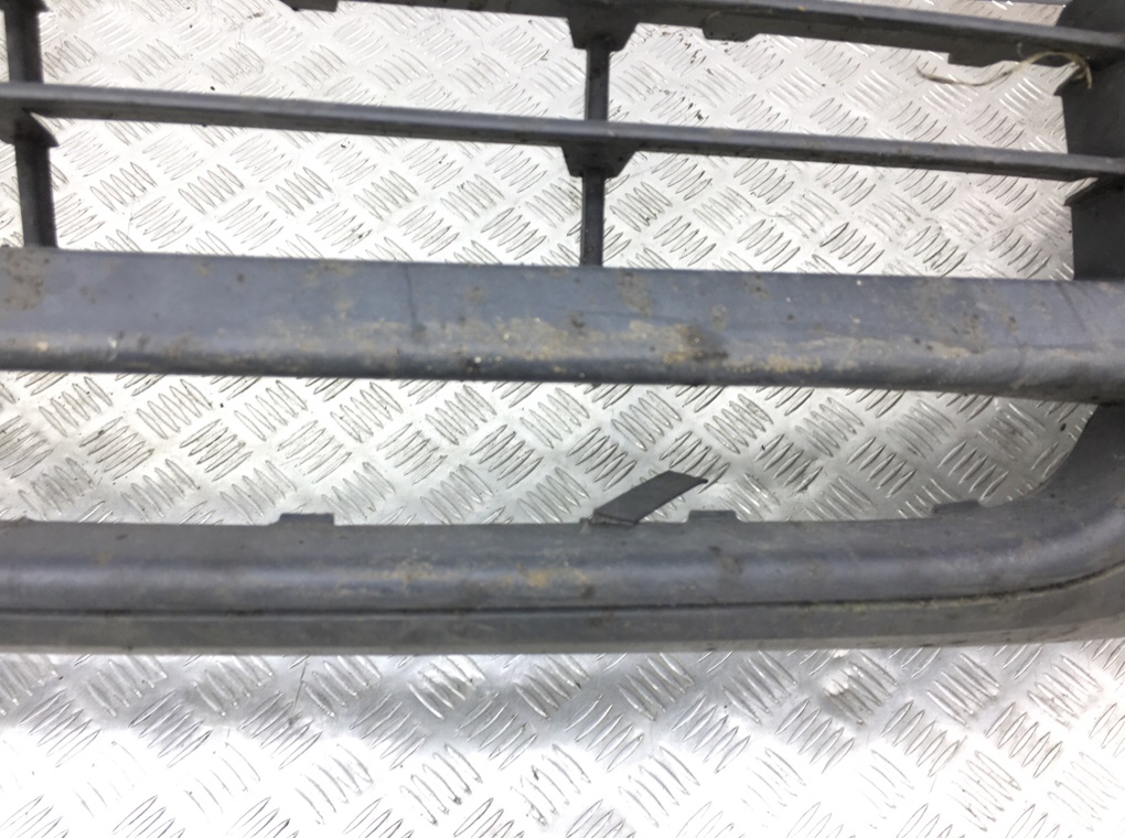 Бампер передний бу для Ford C-Max  1.6 i,  2005 г.