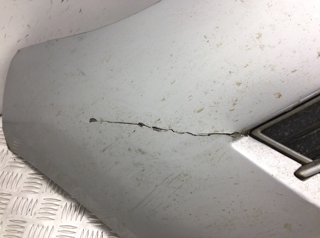 Бампер передний бу для Mazda 6  2 2.0 TD,  2008 г.