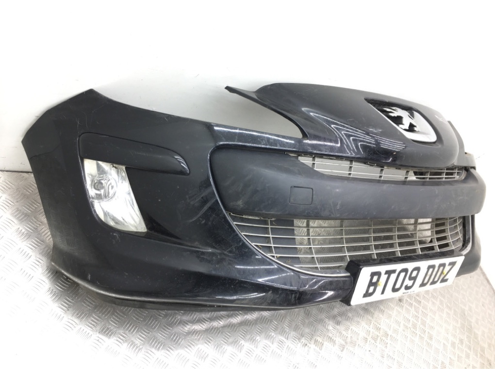 Бампер передний бу для Peugeot 308 T7 1.6 i, 2009 г. Бампер передний бу для Peugeot 308 T7 1.6 i, 2009 г.