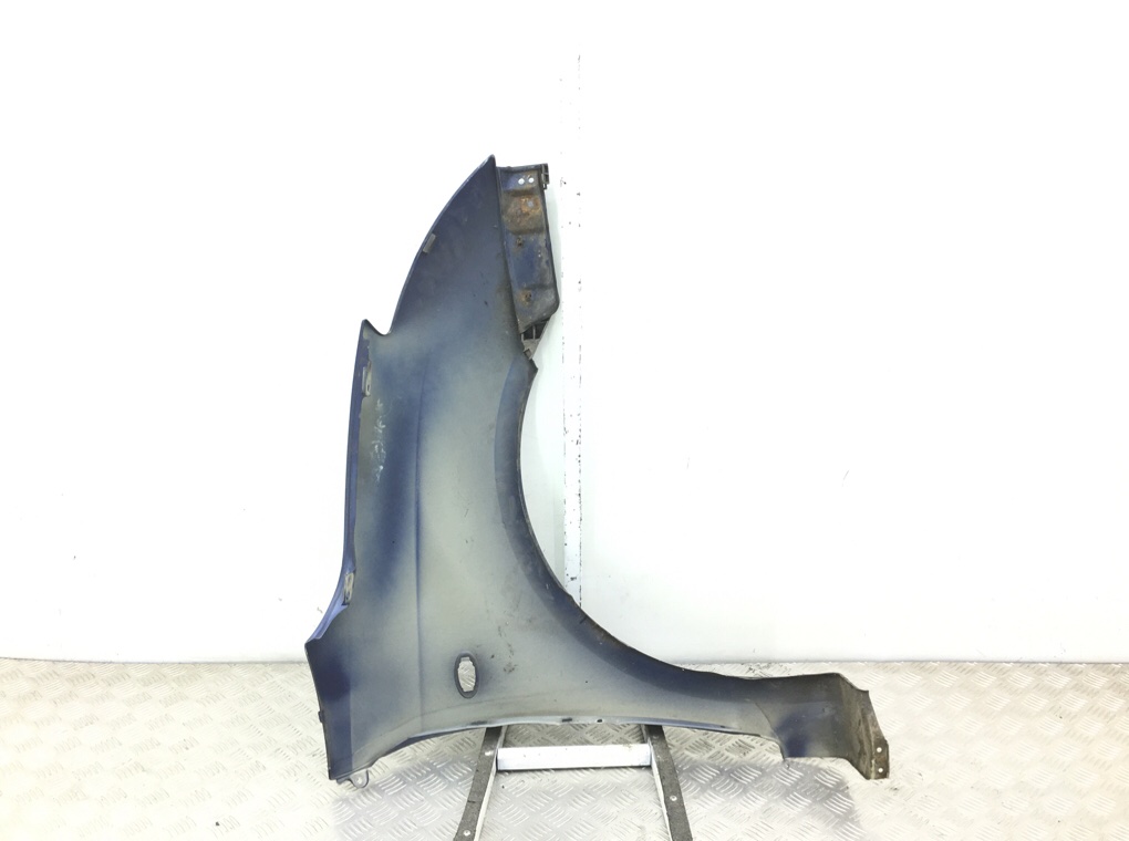 Крыло переднее левое бу для Suzuki Swift 1.3 i, 2006 г. Крыло переднее левое бу для Suzuki Swift 1.3 i, 2006 г.