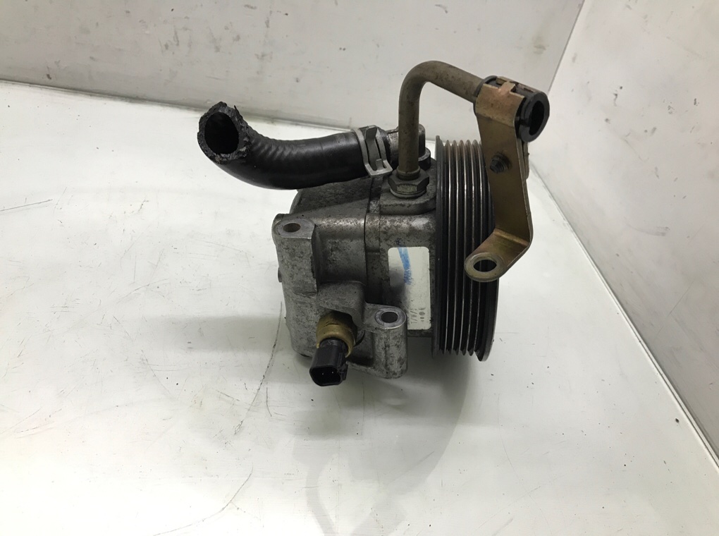 Насос гидроусилителя руля бу для Ford Focus 1 1.6 i,  2002 г.