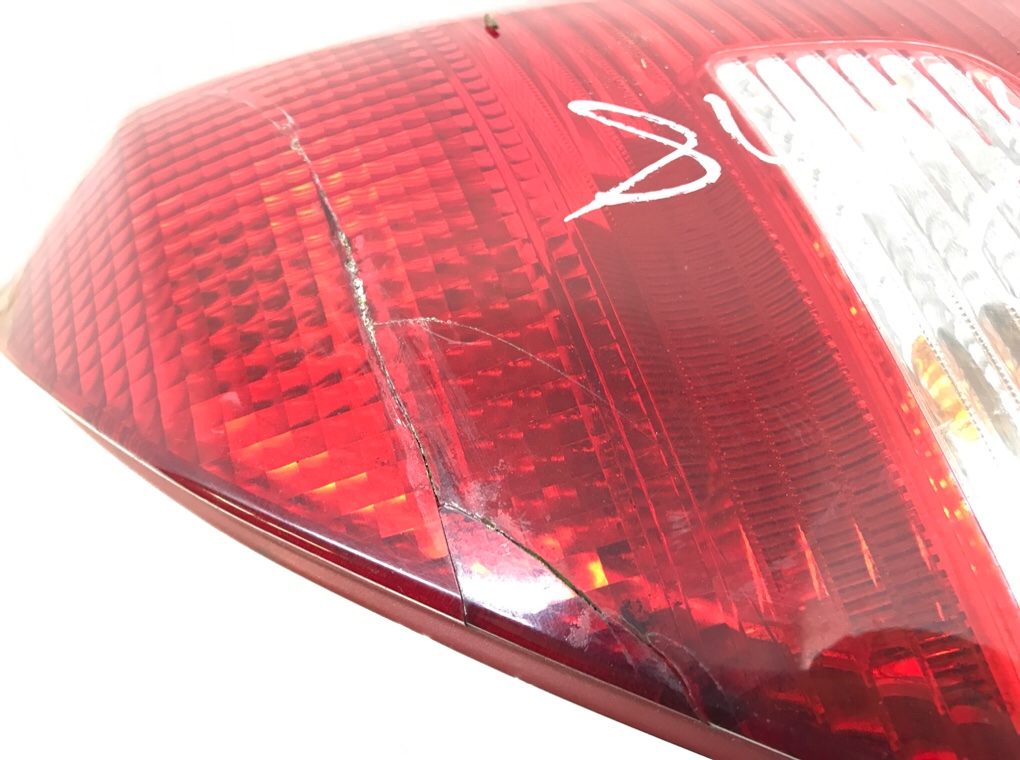 Фонарь задний правый бу для Skoda Fabia 2 1.6 TDi,  2010 г.