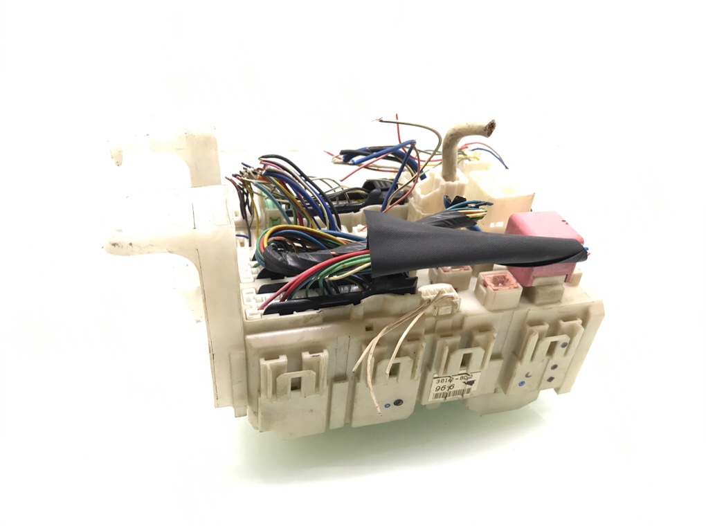 Блок предохранителей бу для Toyota Auris  2.0 D-4D,  2008 г.