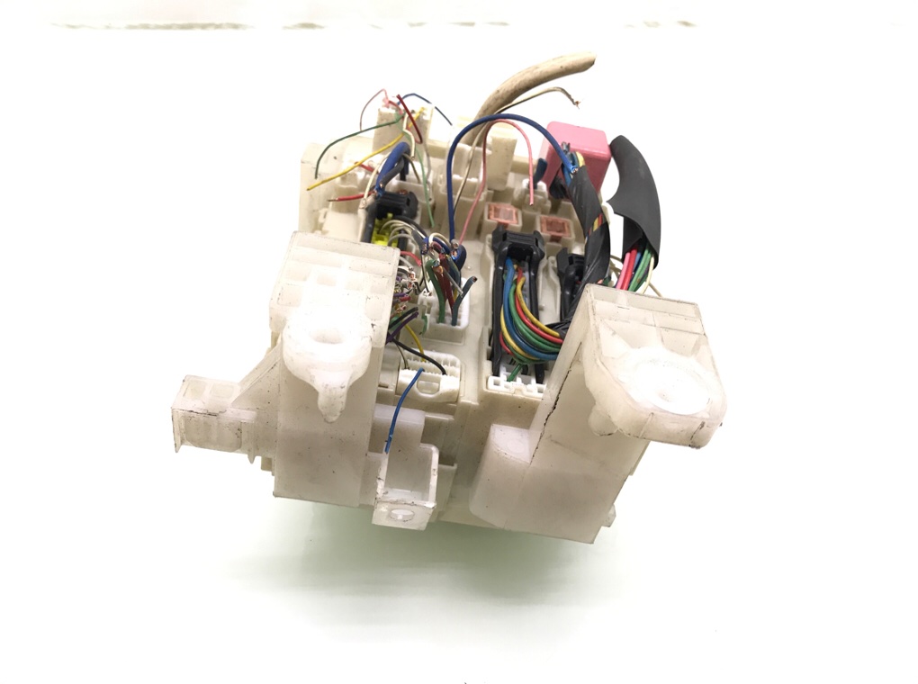 Блок предохранителей бу для Toyota Auris  2.0 D-4D,  2008 г.