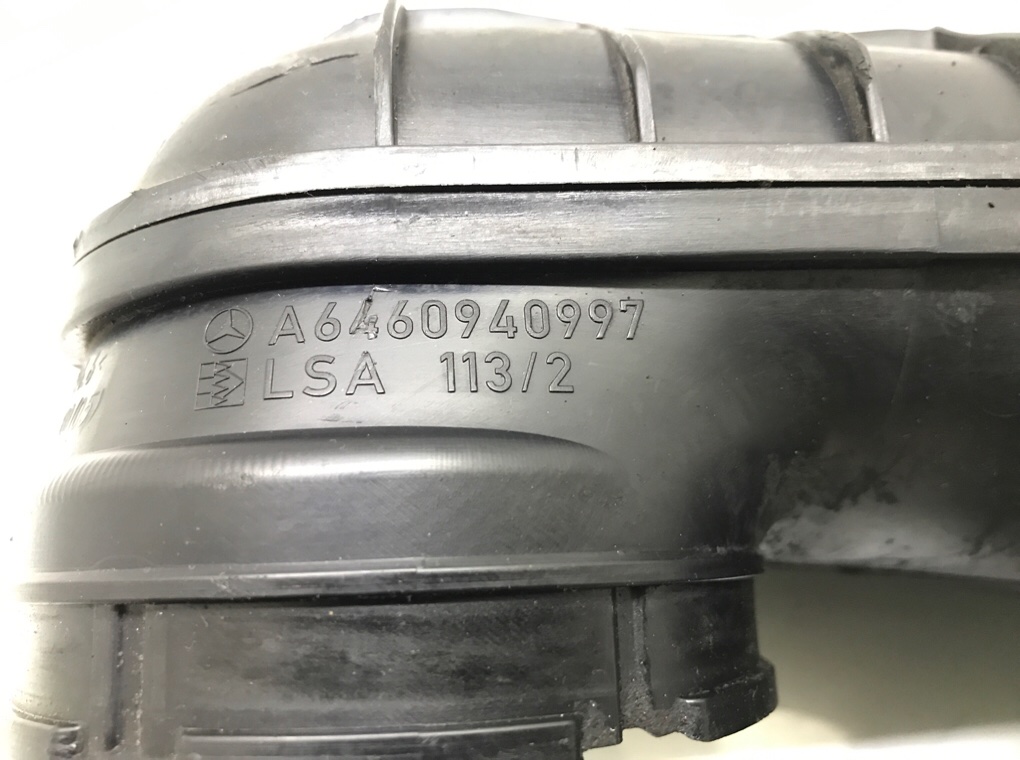 Патрубок воздушного фильтра бу для Mercedes C W204 2.2 CDi,  2009 г.