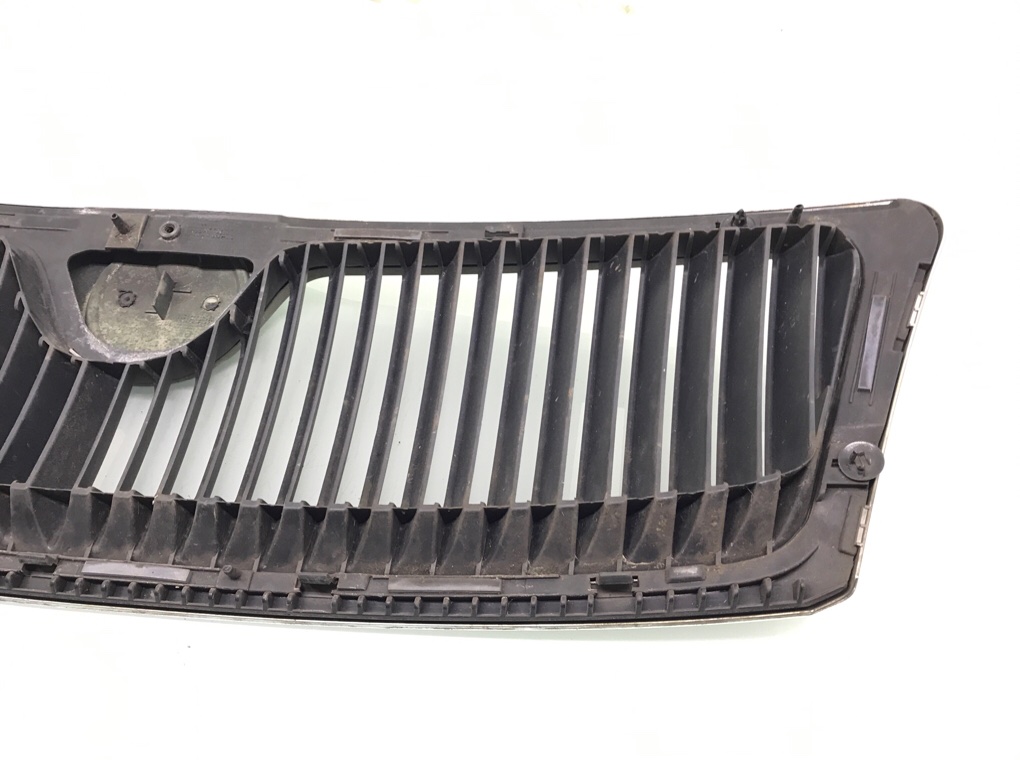 Решетка радиатора бу для Skoda Octavia A5 1.9 TDi,  2006 г.