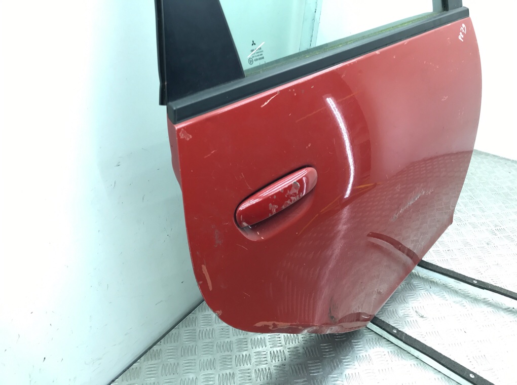 Дверь задняя правая бу для Mitsubishi Colt  1.3 i,  2009 г.