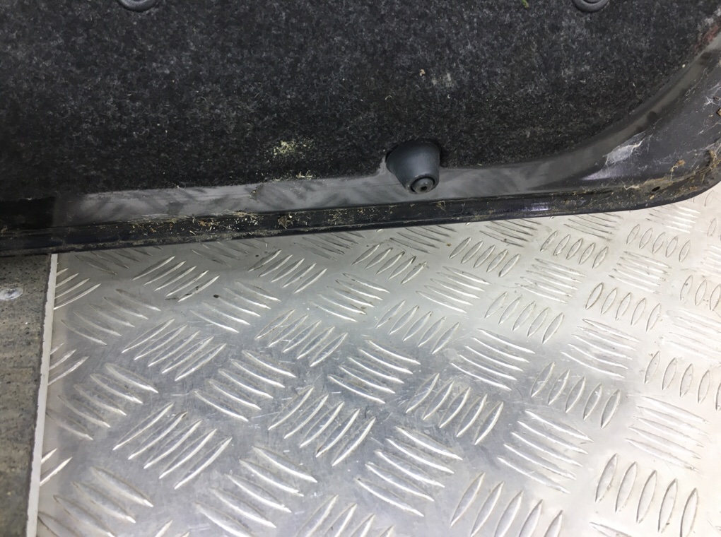 Крышка багажника бу для Mazda 3  BK 1.6 i,  2005 г.
