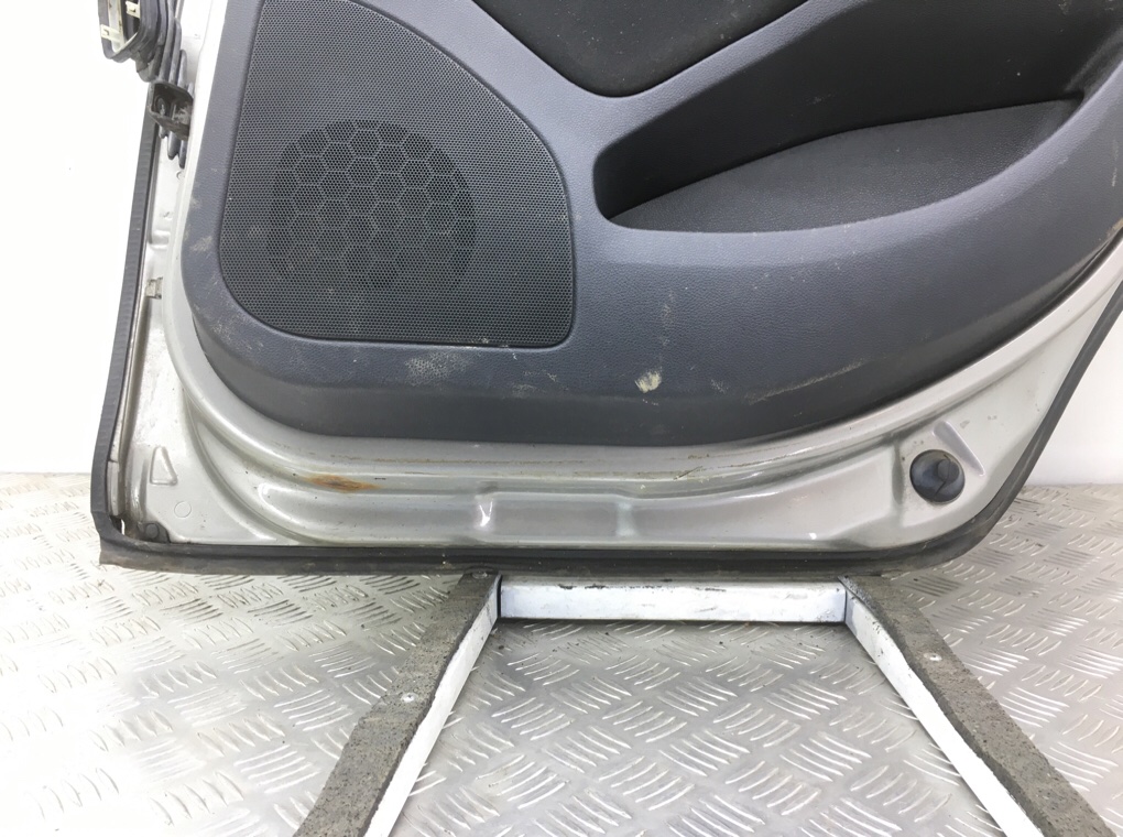 Дверь задняя правая бу для Skoda Octavia A5 1.9 TDi, 2006 г. Дверь задняя правая бу для Skoda Octavia A5 1.9 TDi, 2006 г.