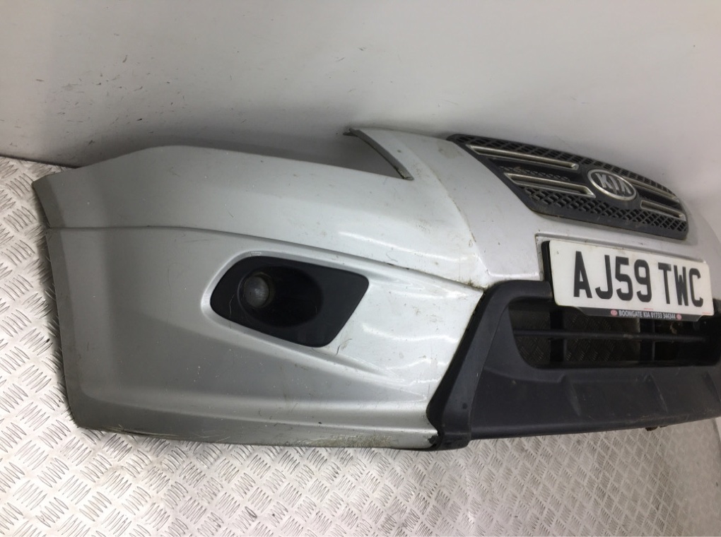 Бампер передний бу для Kia Ceed  2.0 CRDi,  2009 г.
