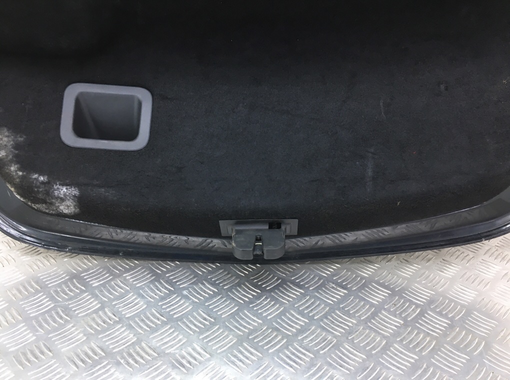 Крышка багажника бу для Opel Insignia  1.6 CDTi,  2015 г.