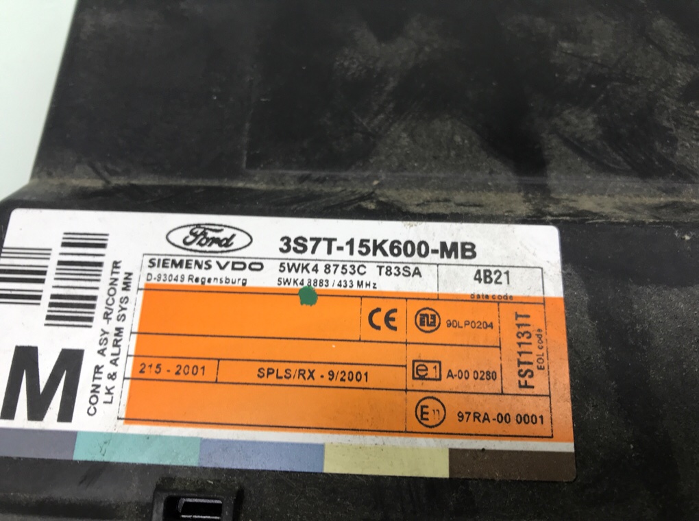 Блок комфорта бу для Ford Mondeo 3 2.0 i, 2004 г. Блок управления двигателем бу для Ford Mondeo 3 2.0 i, 2004 г.