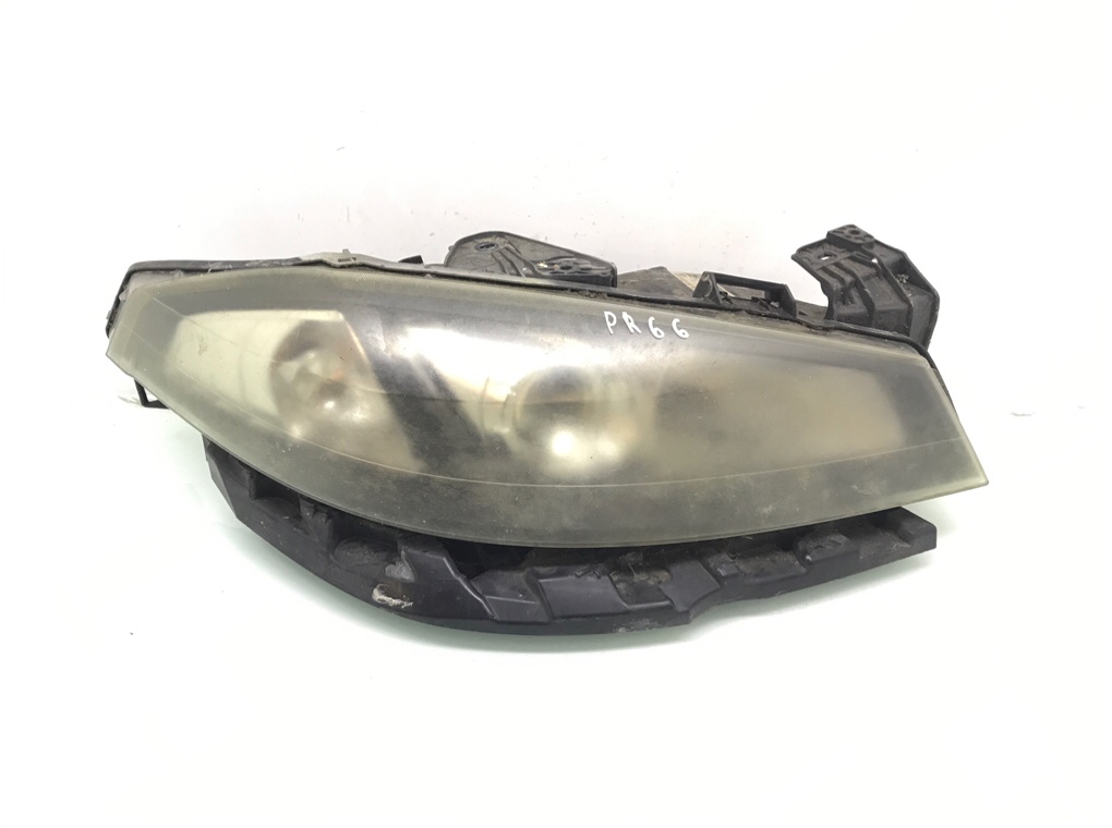 Фара правая бу для Renault Laguna 2 8200555908, 2006