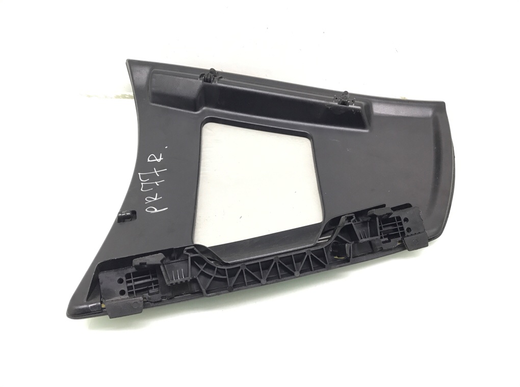 Бардачок бу для Citroen C4 Grand Picasso 1.6 HDi, 2012 г. Бардачок бу для Citroen C4 Grand Picasso 1.6 HDi, 2012 г.