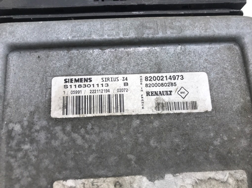 Блок управления двигателем бу для Renault Clio 3 1.2 i, 2010 г. Блок управления двигателем бу для Renault Clio 3 1.2 i, 2010 г.