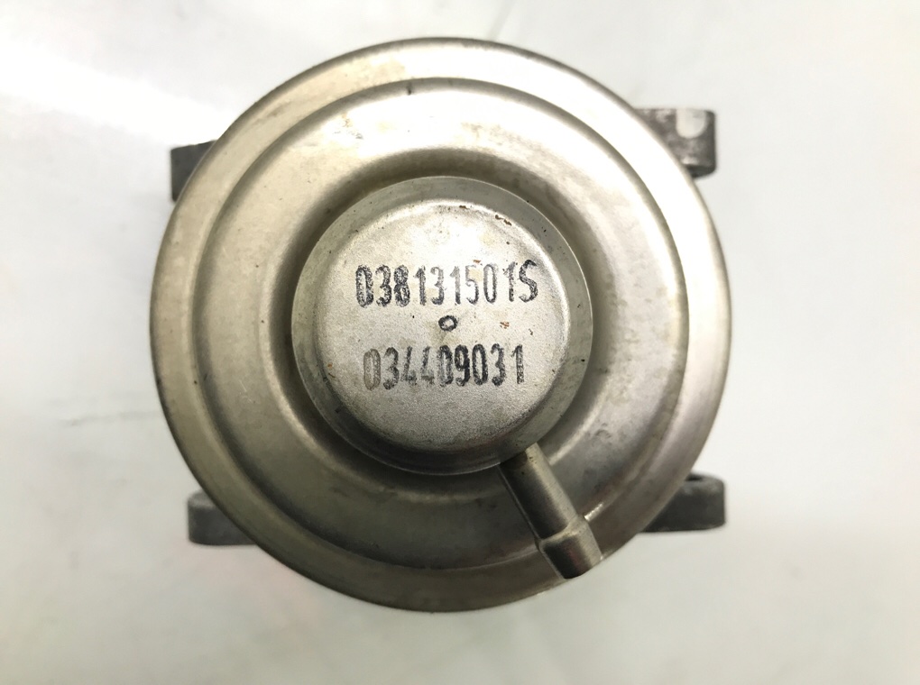 Клапан EGR бу для Volkswagen Golf 5 1.9 TDi,  2004 г.