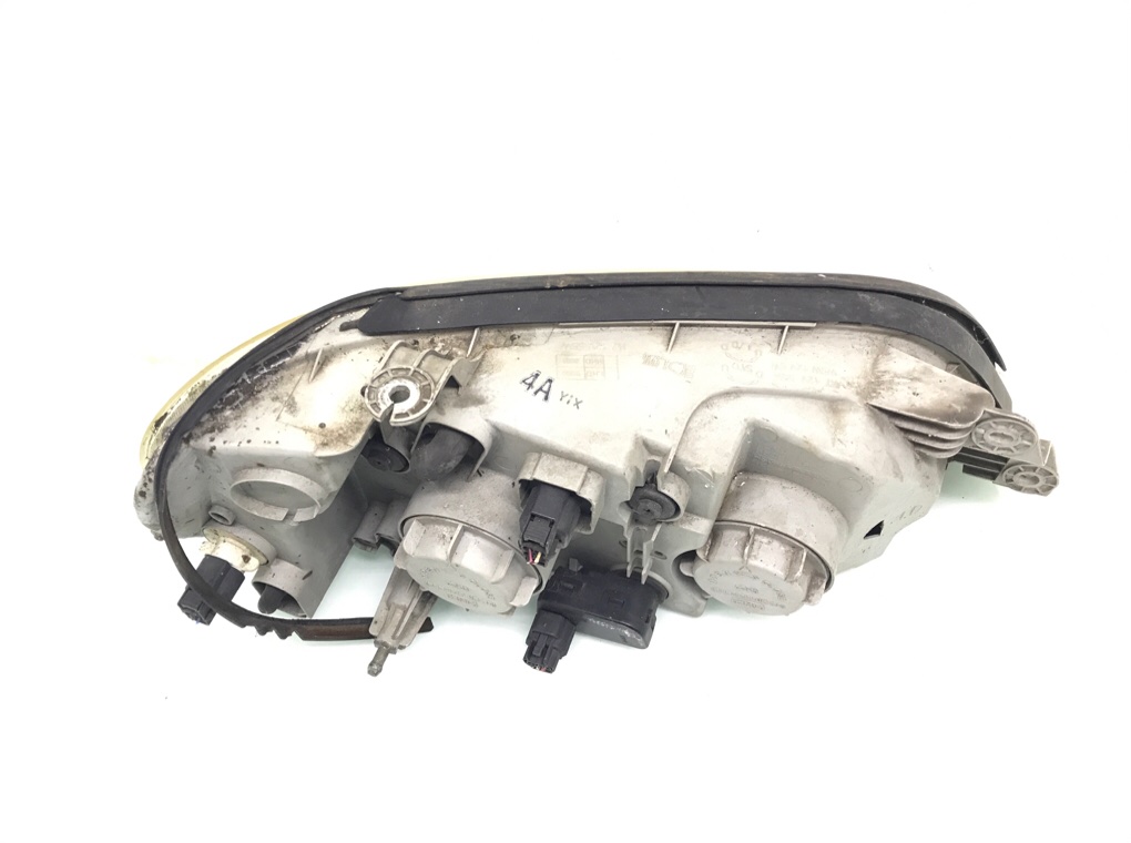 Фара левая бу для Kia Carnival 2.9 CRDi, 2004 г. Фара левая бу для Kia Carnival 2.9 CRDi, 2004 г.