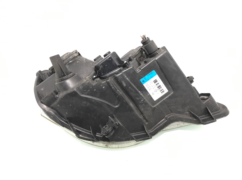 Фара левая бу для Volkswagen Polo 4 1.2 i,  2006 г.