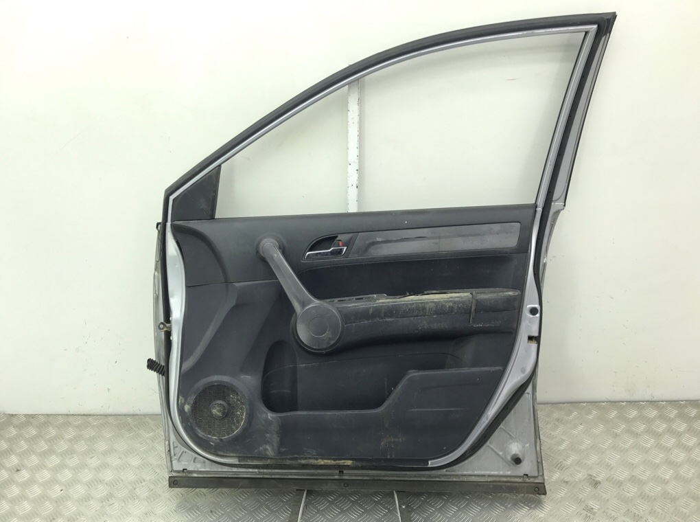 Дверь передняя правая бу для Honda CR-V  2.2 CTDi,  2009 г.