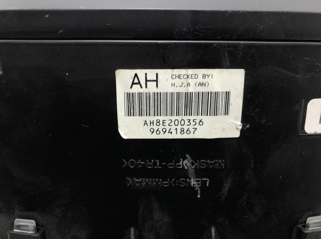 Щиток приборов (приборная панель) бу для Chevrolet Captiva 2.0 CDi, 2008 г. Щиток приборов (приборная панель) бу для Chevrolet Captiva 2.0 CDi, 2008 г.