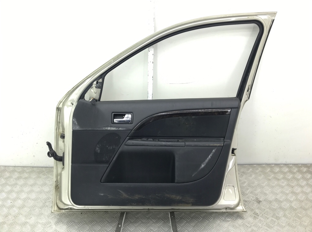 Дверь передняя правая бу для Ford Mondeo 3 2.0 i,  2004 г.