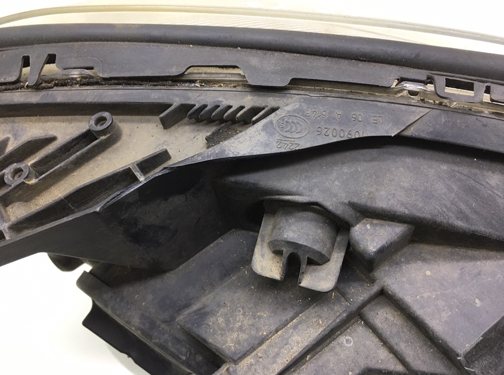 Фара левая бу для Mercedes C W204 2.2 CDi,  2008 г.