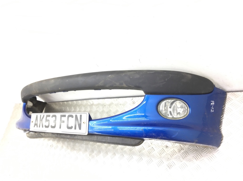 Бампер передний бу для Peugeot 206  1.1 i,  2003 г.