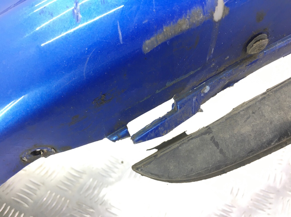 Бампер передний бу для Peugeot 206  1.1 i,  2003 г.