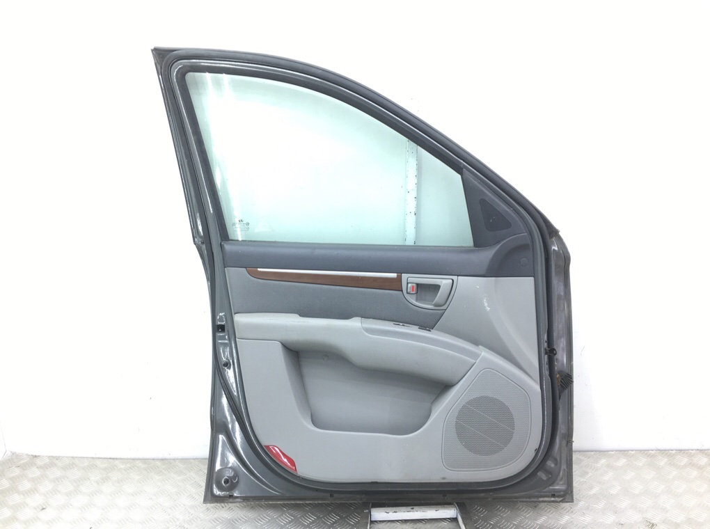Дверь передняя левая бу для Hyundai Santa Fe  2.2 CRDi,  2006 г.
