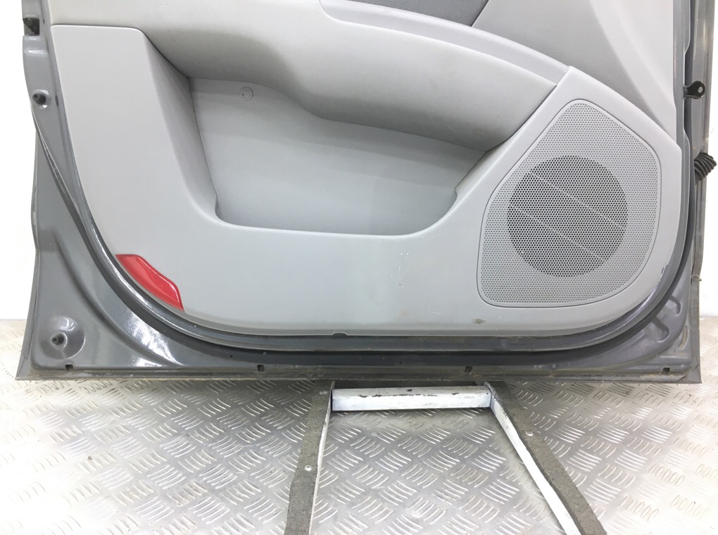 Дверь передняя левая бу для Hyundai Santa Fe  2.2 CRDi,  2006 г.