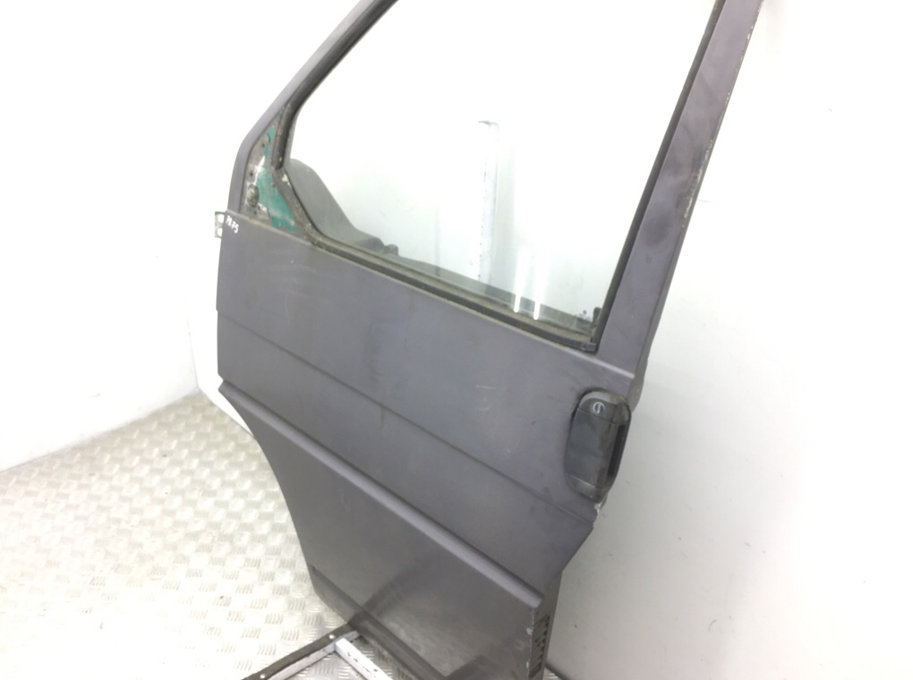 Дверь передняя левая бу для Volkswagen Transporter T4 1.9 TD,  1999 г.